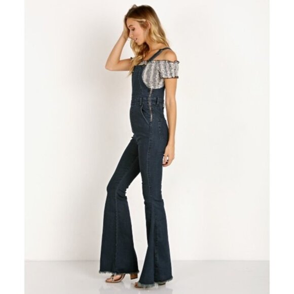 SHOW ME YOUR MUMU Berkeley Bell Overalls Frayed Hem in Dark Rainstorm - Picture 3 of 16